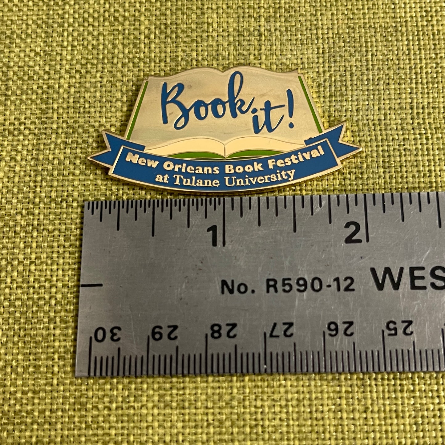 Book It! Lapel Pin